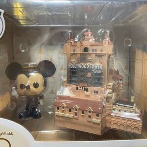 Funko Mickey Mouse and Hollyood Tower Hotel